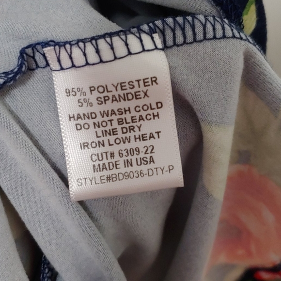 Summer dress - Picture 4 of 5